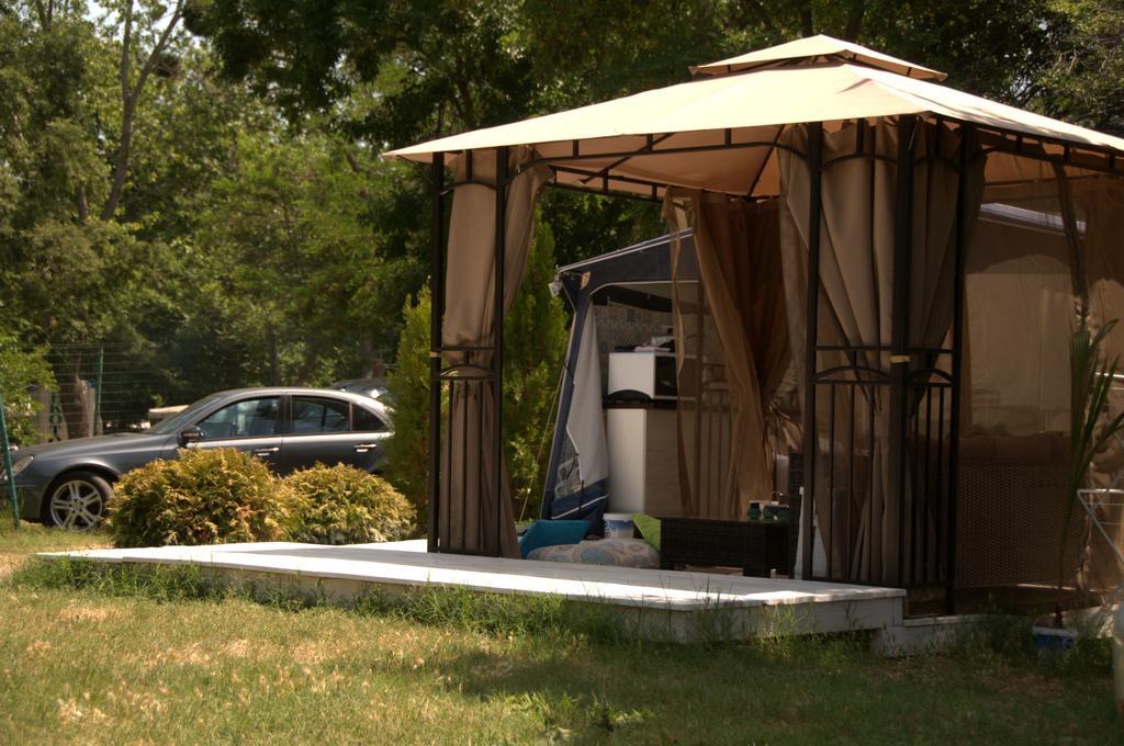 Camping Goldfish Hotel Sozopol Exterior photo