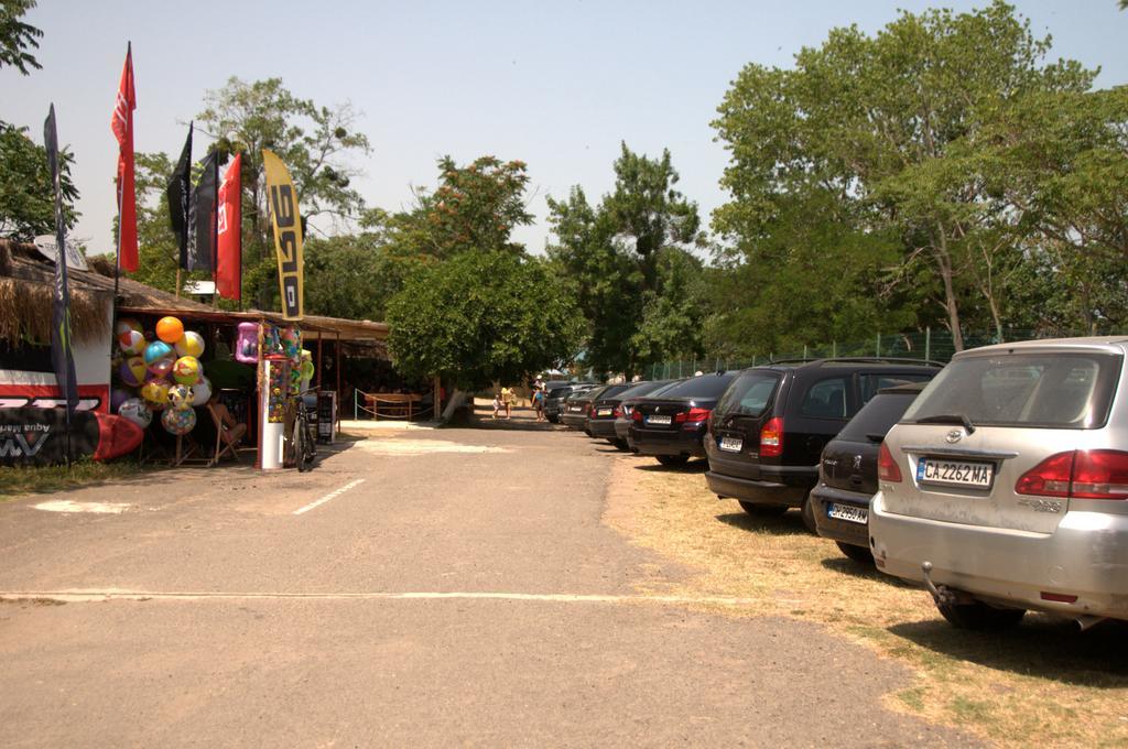 Camping Goldfish Hotel Sozopol Exterior photo